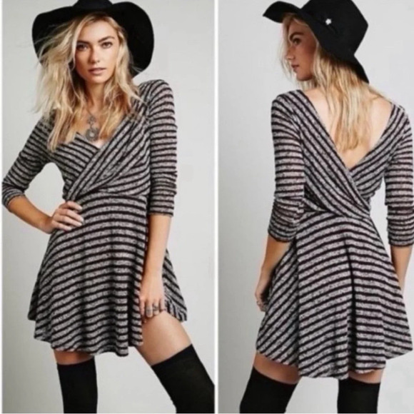 FREE PROPLE S Maverick Knit Gray Eggplant Stripe Wrap Lined Skater Dress V Neck - Picture 1 of 14